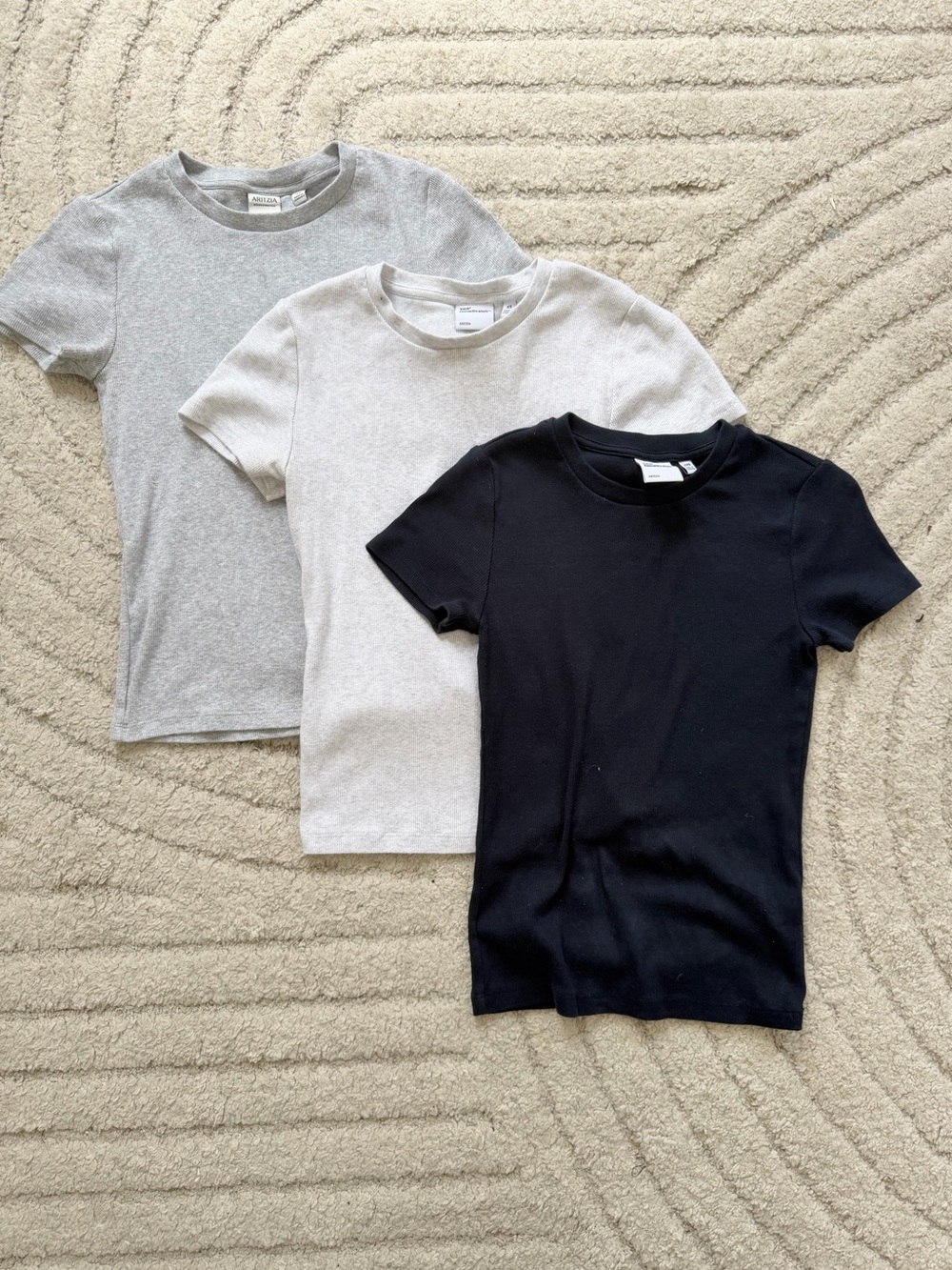 ARITZIA HOMESTRETCH RIBBED TEE